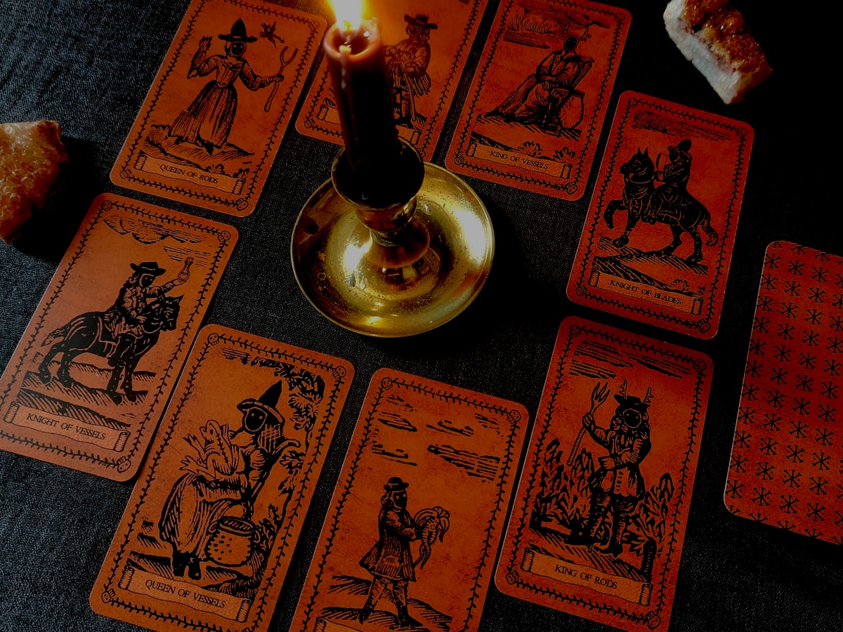 Faces in the Deep: Four Ways of Reading Tarot Court Cards